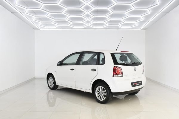 Volkswagen Polo Vivo - 5-Door 1.4 Trendline - Image 2