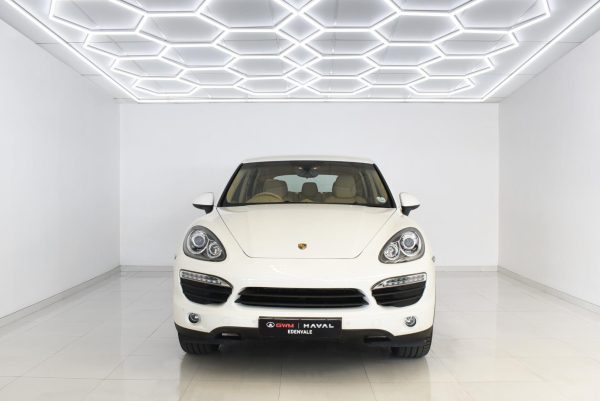 Porsche Cayenne - S - Image 4