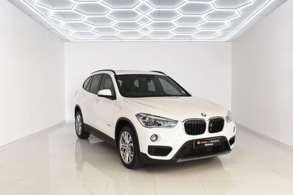 BMW X1 - sDrive20i Auto