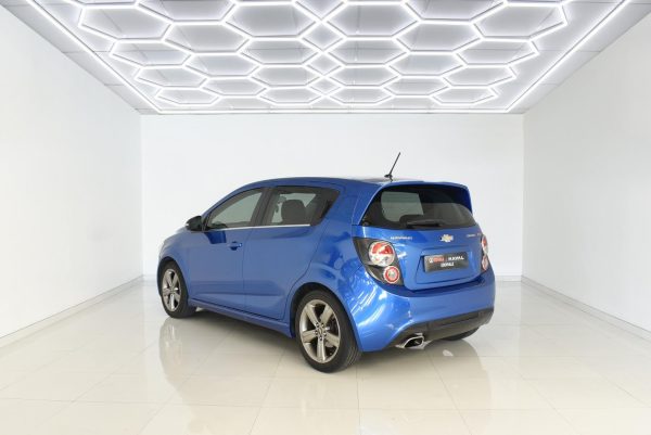 Chevrolet Sonic - Hatch 1.4T RS - Image 2