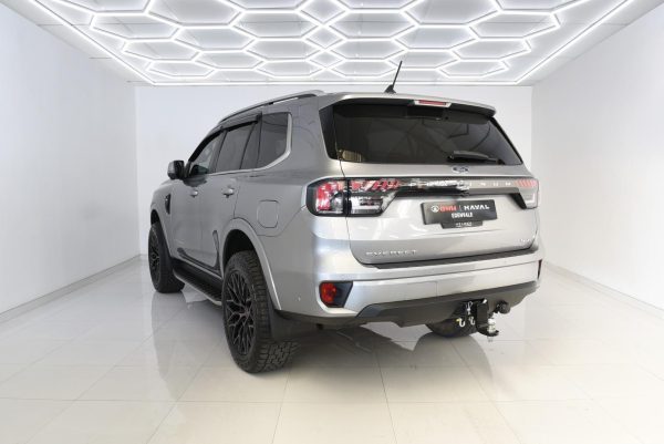 Ford Everest - 3.0 V6 4WD Platinum - Image 2
