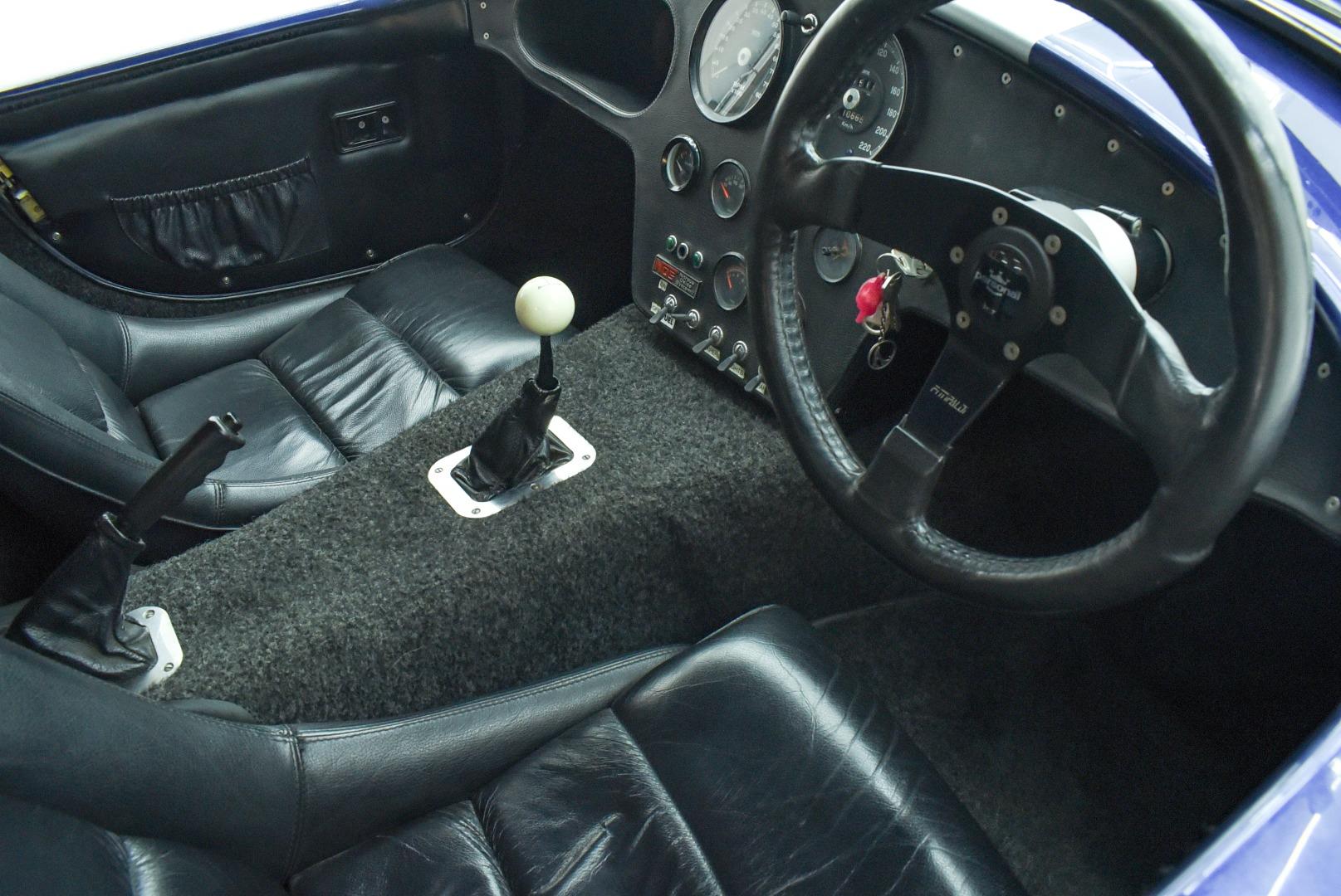 AC Cobra - V8 - Image 4