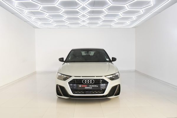 Audi A1 - Sportback 40TFSI S Line - Image 3