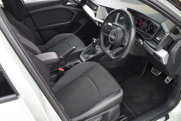 Audi A1 - Sportback 40TFSI S Line - Image 4