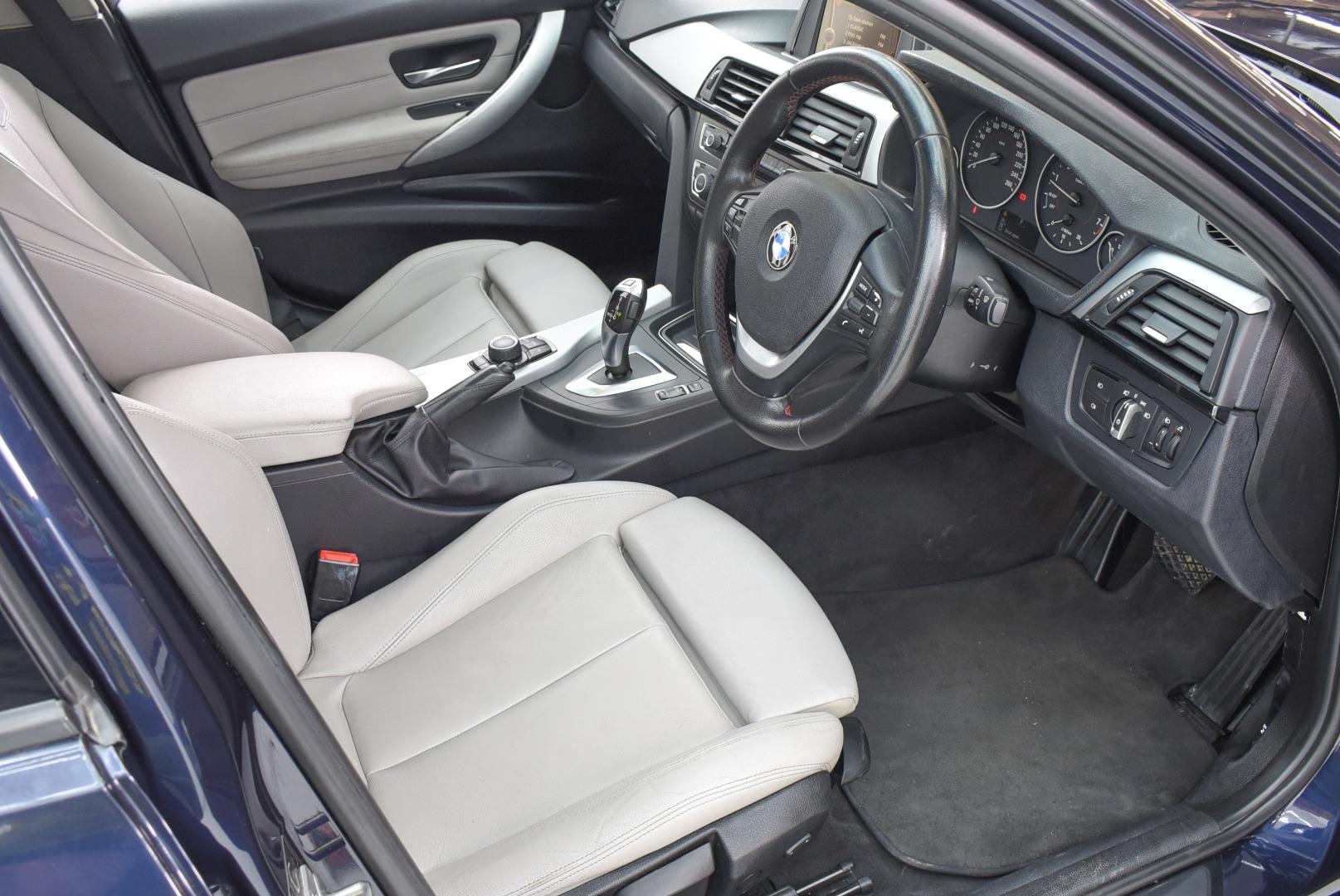 BMW 3 Series - 320i Sport Auto - Image 4